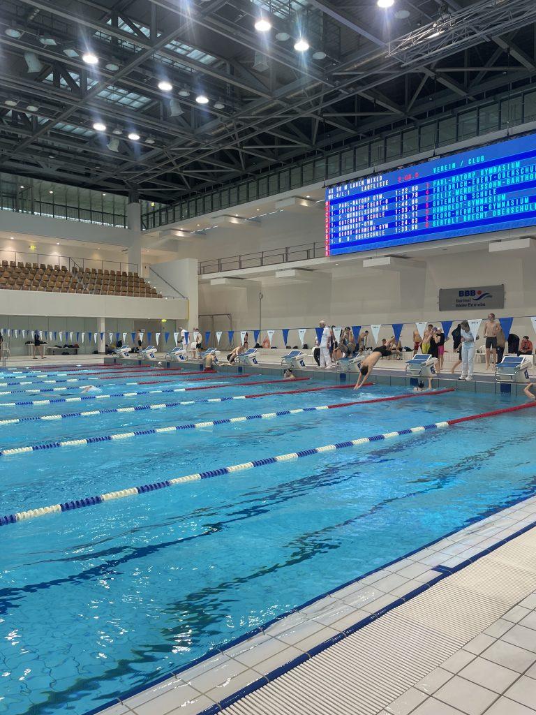 Schwimmwettkampf der Berliner Oberschulen 2023