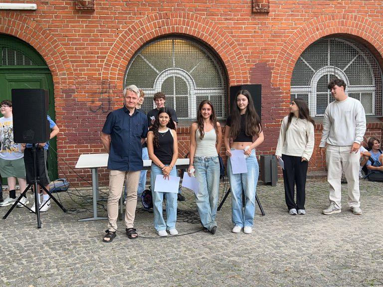 Aufklärungsvideo zu Wasserverschmutzung